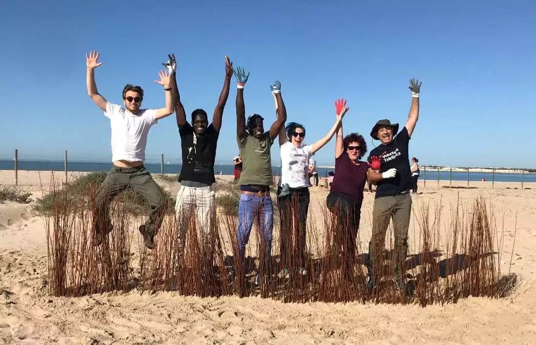 Se inician las labores para mejorar el estado de las dunas de la Playa de Levante en el Parque Metropolitano de Los Toruños y Pinar de la Algaida